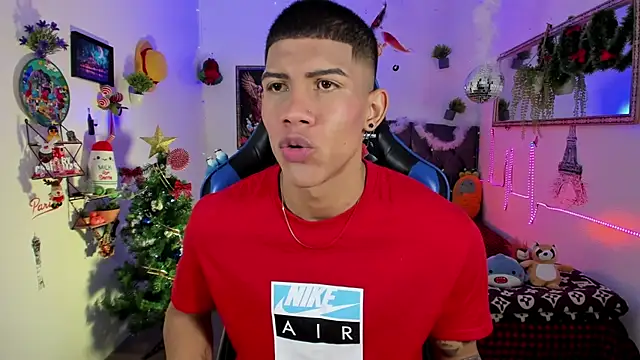 Damian latinxxx online show from December 3, 2025, 3:07 am