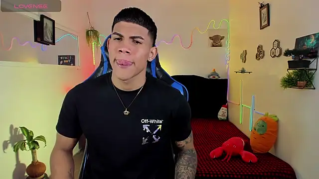 Damian latinxxx online show from February 13, 2026, 3:17 am