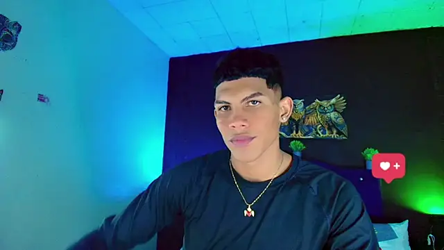 Snapshot of Damian_latinxxx chatting on February 28, 2025, 3:15 am Damian latinxxx online show from February 28, 2025, 3:15 am