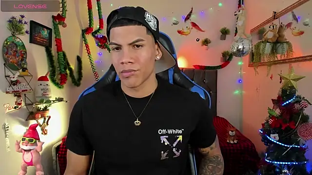 Damian latinxxx online show from December 17, 2025, 3:11 am