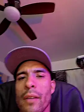 Snapshot of JohnnyDeep187 chatting on December 23, 2025, 7:51 am JohnnyDeep187 online show from December 23, 2025, 7:51 am