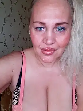 IsabellaBoni online show from November 23, 2025, 7:18 am