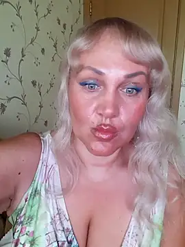 IsabellaBoni online show from August 1, 2026, 7:17 am