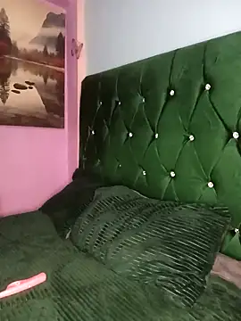 Snapshot of wildnastia chatting on December 9, 2024, 3:54 pm wildnastia online show from December 9, 2024, 3:54 pm