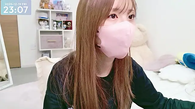 -SHINON- online show from December 19, 2025, 2:08 pm