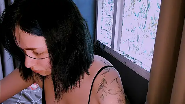 Snapshot of candy_lina chatting on September 28, 2025, 5:47 am candy lina online show from September 28, 2025, 5:47 am