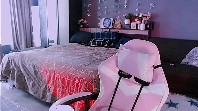 Snapshot of candy_lina chatting on September 20, 2025, 7:24 am candy lina online show from September 20, 2025, 7:24 am
