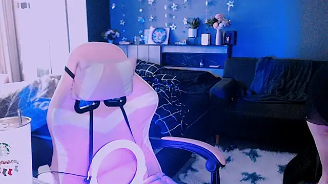 Snapshot of candy_lina chatting on October 4, 2025, 6:59 am candy lina online show from October 4, 2025, 6:59 am