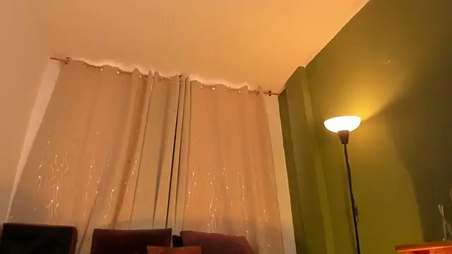 Snapshot of Zara_dulce chatting on March 26, 2026, 12:03 pm Zara dulce online show from March 26, 2026, 12:03 pm