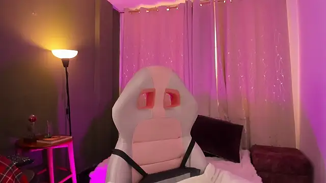 Snapshot of Zara_dulce chatting on March 10, 2026, 1:26 pm Zara dulce online show from March 10, 2026, 1:26 pm