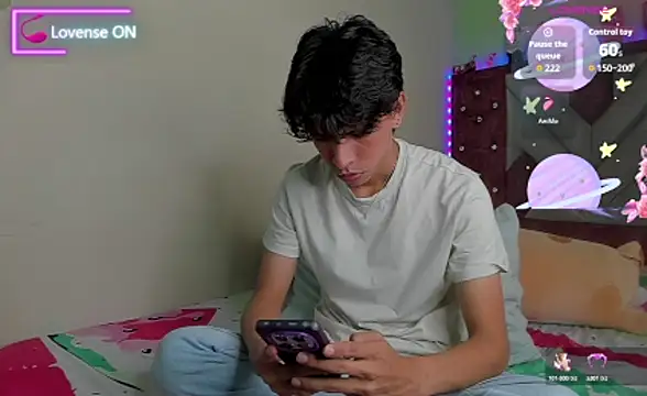 Snapshot of Santy_carrington chatting on December 5, 2025, 3:16 am Santy carrington online show from December 5, 2025, 3:16 am