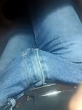 Snapshot of franko1987 chatting on February 27, 2025, 4:24 am franko1987 online show from February 27, 2025, 4:24 am