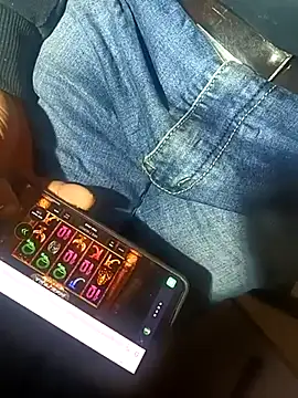 Snapshot of franko1987 chatting on February 14, 2025, 9:13 am franko1987 online show from February 14, 2025, 9:13 am