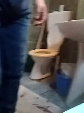 Snapshot of franko1987 chatting on March 1, 2025, 10:45 am franko1987 online show from March 1, 2025, 10:45 am