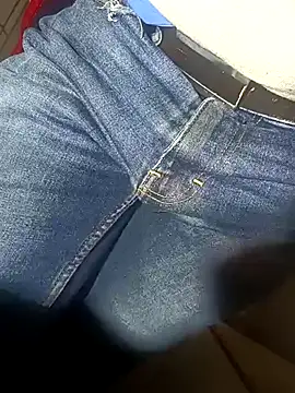 Snapshot of franko1987 chatting on February 28, 2025, 3:04 pm franko1987 online show from February 28, 2025, 3:04 pm