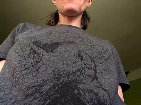 Snapshot of Milky_hairy_mommy chatting on February 23, 2026, 2:50 pm Milky hairy mommy online show from February 23, 2026, 2:50 pm