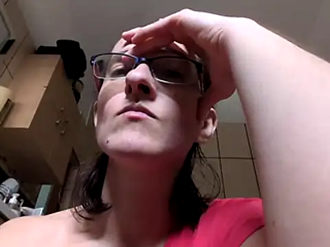 Milky hairy mommy online show from December 15, 2025, 10:54 am