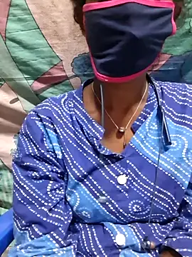 Snapshot of Tamil--Rani chatting on October 29, 2025, 11:42 am Tamil--Rani online show from October 29, 2025, 11:42 am