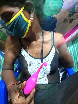 Snapshot of Tamil--Rani chatting on September 15, 2025, 2:06 pm Tamil--Rani online show from September 15, 2025, 2:06 pm