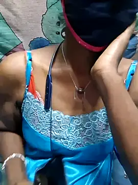 Snapshot of Tamil--Rani chatting on November 2, 2025, 1:27 pm Tamil--Rani online show from November 2, 2025, 1:27 pm