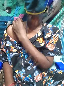 Snapshot of Tamil--Rani chatting on September 9, 2025, 12:14 pm Tamil--Rani online show from September 9, 2025, 12:14 pm