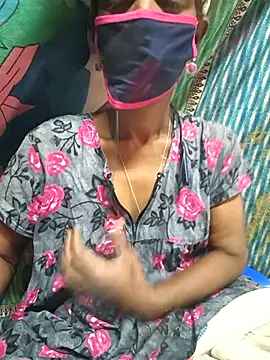 Snapshot of Tamil--Rani chatting on October 1, 2025, 5:12 am Tamil--Rani online show from October 1, 2025, 5:12 am