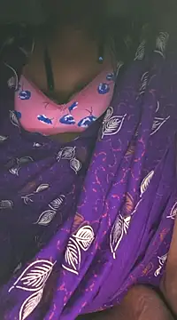 Snapshot of Tamil--Rani chatting on February 15, 2025, 7:06 pm Tamil--Rani online show from February 15, 2025, 7:06 pm