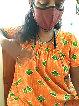 Snapshot of Tamil--Rani chatting on February 13, 2025, 11:28 am Tamil--Rani online show from February 13, 2025, 11:28 am