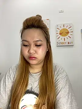 Snapshot of Odette68 chatting on March 4, 2026, 1:02 am Odette68 online show from March 4, 2026, 1:02 am