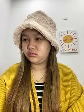 Odette68 online show from November 29, 2025, 11:38 pm