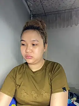 Odette68 online show from May 14, 2026, 12:07 am