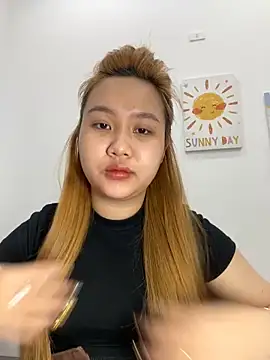 Snapshot of Odette68 chatting on February 27, 2026, 1:06 am Odette68 online show from February 27, 2026, 1:06 am