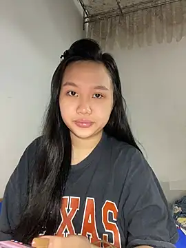 Odette68 online show from July 2, 2026, 12:55 am