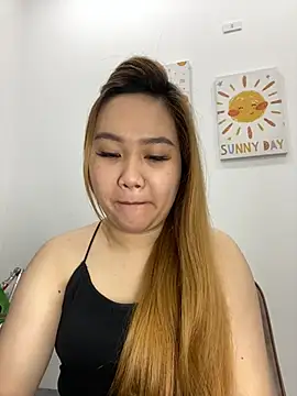 Snapshot of Odette68 chatting on February 1, 2026, 1:37 am Odette68 online show from February 1, 2026, 1:37 am