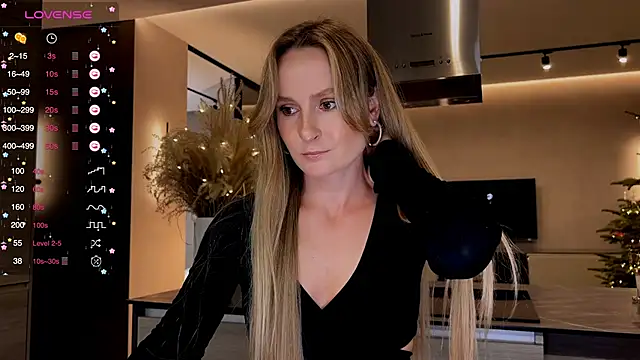 Snapshot of Peach__juice chatting on January 13, 2025, 7:10 pm Peach juice online show from January 13, 2025, 7:10 pm