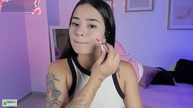 Veronica isaza   online show from December 5, 2025, 12:37 pm