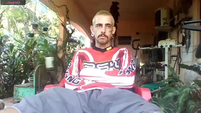 sellvageria online show from May 10, 2026, 4:31 pm