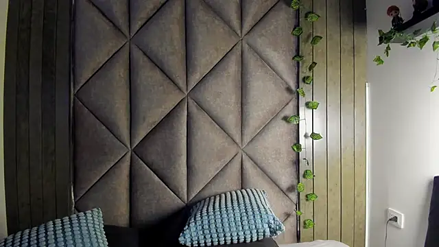 AbbyWathson online show from March 3, 2026, 11:50 am