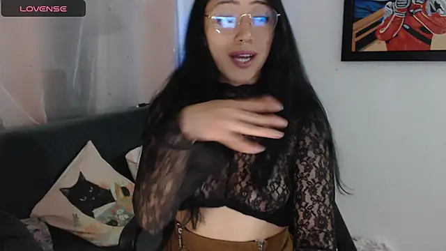 Snapshot of Suzanne_abbey chatting on July 9, 2026, 11:48 pm Suzanne abbey online show from July 9, 2026, 11:48 pm