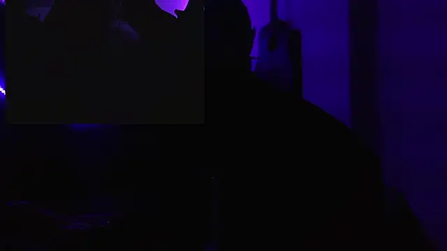 darkclothes online show from December 25, 2024, 6:20 am