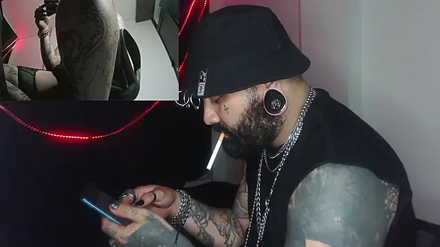 darkclothes online show from December 21, 2024, 1:26 am