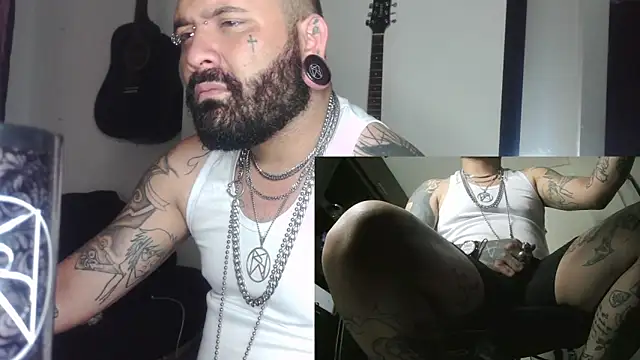 darkclothes online show from December 26, 2024, 2:16 pm