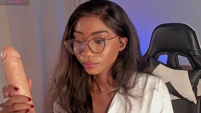 Snapshot of SavannahWildee chatting on February 9, 2025, 12:06 am SavannahWildee online show from February 9, 2025, 12:06 am