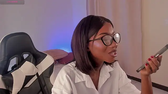 Snapshot of SavannahWildee chatting on February 2, 2025, 3:39 pm SavannahWildee online show from February 2, 2025, 3:39 pm