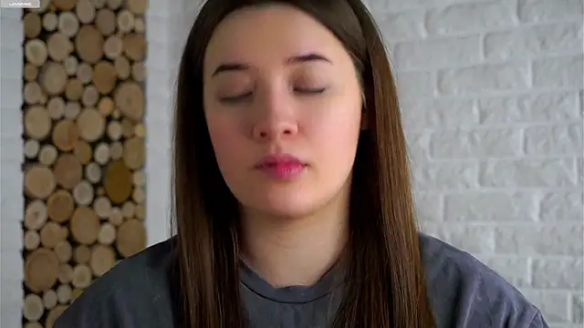 LowOncoming online show from February 18, 2026, 2:09 am