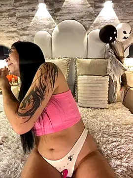  MadiLee  online show from October 23, 2025, 3:05 am