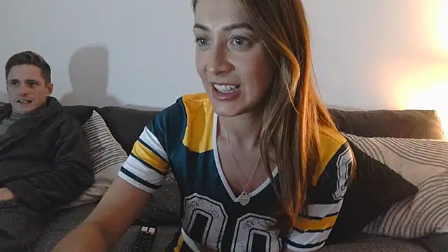 Snapshot of Pollypearson chatting on January 8, 2025, 9:23 pm Pollypearson online show from January 8, 2025, 9:23 pm