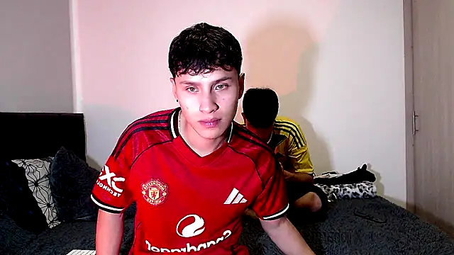 Snapshot of pipeynick chatting on February 6, 2026, 10:28 pm pipeynick online show from February 6, 2026, 10:28 pm