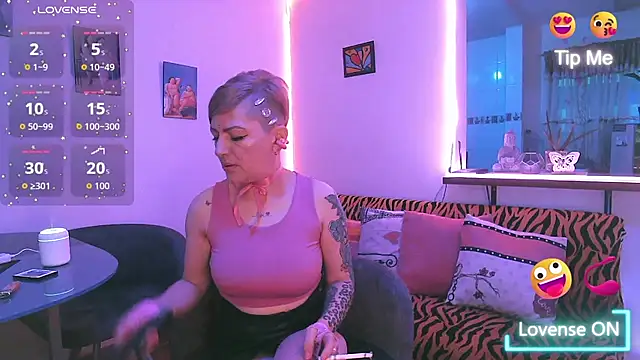 Maria fernandaxxx  online show from November 10, 2025, 4:56 pm