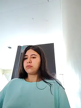  maiahairy  online show from November 17, 2025, 8:35 pm